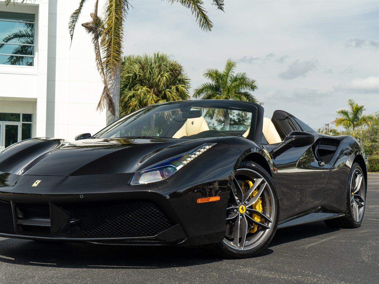 2017 Ferrari 488 Spider   - Photo 54 - Bonita Springs, FL 34134