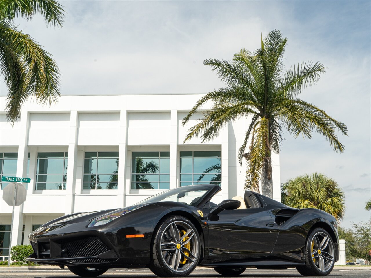 2017 Ferrari 488 Spider   - Photo 51 - Bonita Springs, FL 34134