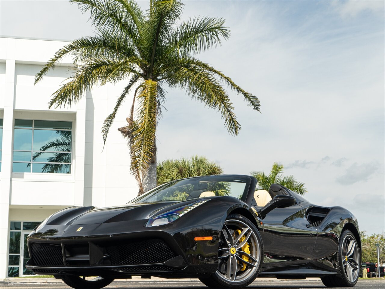 2017 Ferrari 488 Spider   - Photo 53 - Bonita Springs, FL 34134