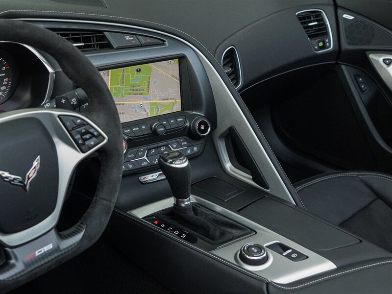 2015 Chevrolet Corvette Z06 w/Z07 - Photo 15 - Bonita Springs, FL 34134