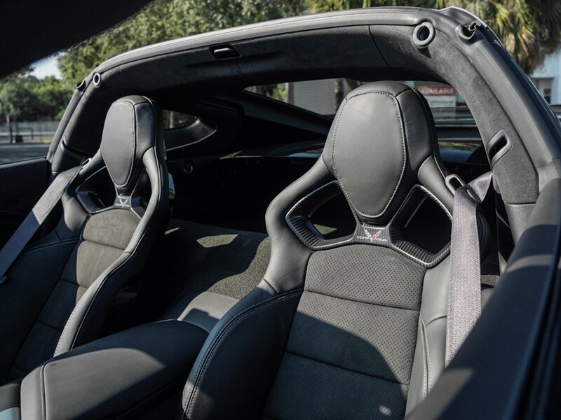 2015 Chevrolet Corvette Z06 w/Z07 - Photo 8 - Bonita Springs, FL 34134