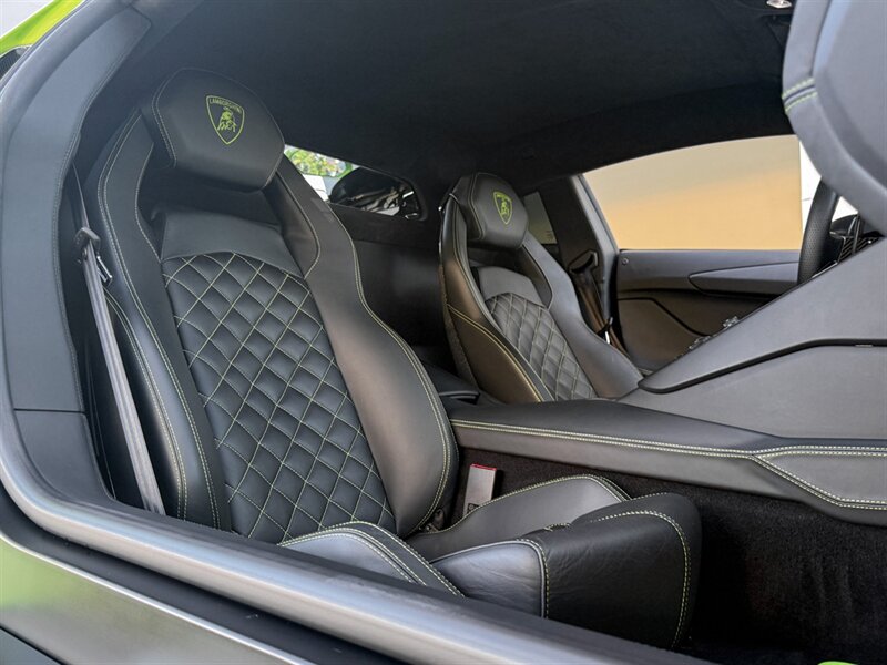 2014 Lamborghini Aventador LP 700-4   - Photo 34 - Bonita Springs, FL 34134