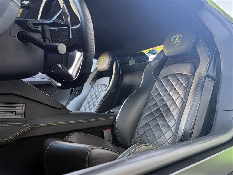 2014 Lamborghini Aventador LP 700-4   - Photo 27 - Bonita Springs, FL 34134