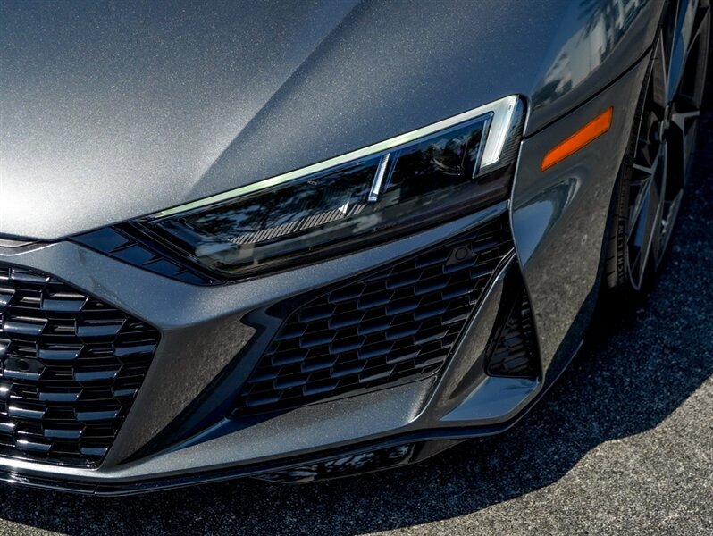 2022 Audi R8   - Photo 3 - Bonita Springs, FL 34134