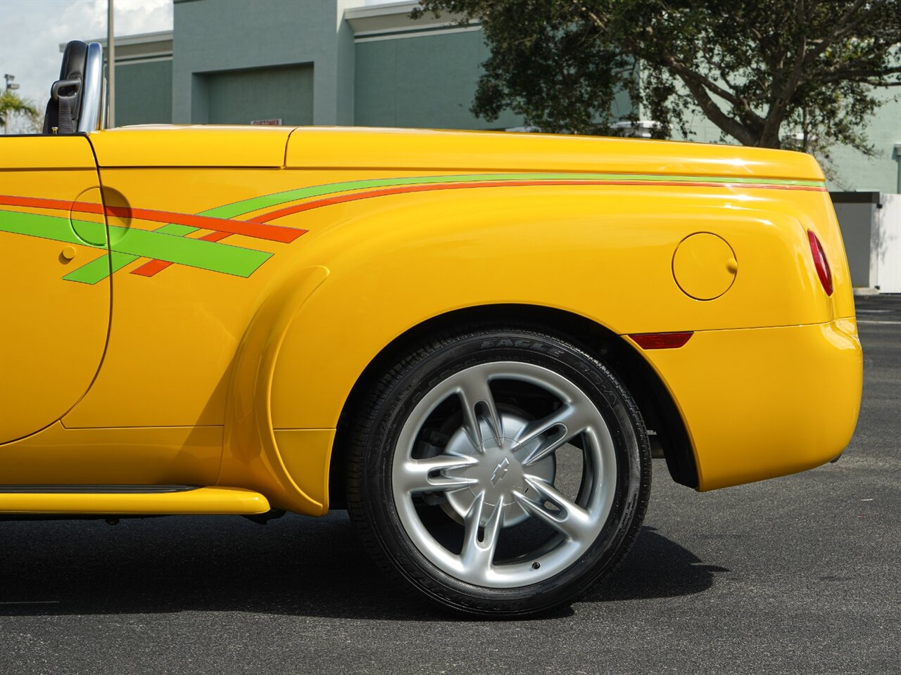 2003 Chevrolet SSR LS   - Photo 9 - Bonita Springs, FL 34134