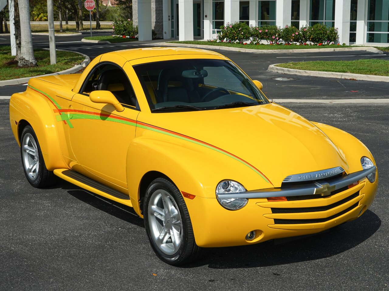 2003 Chevrolet SSR LS   - Photo 32 - Bonita Springs, FL 34134