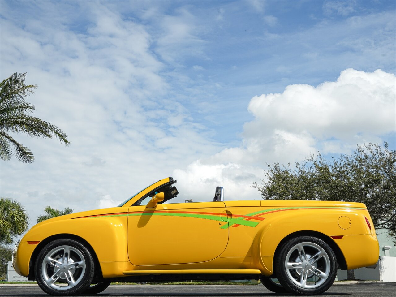 2003 Chevrolet SSR LS   - Photo 8 - Bonita Springs, FL 34134