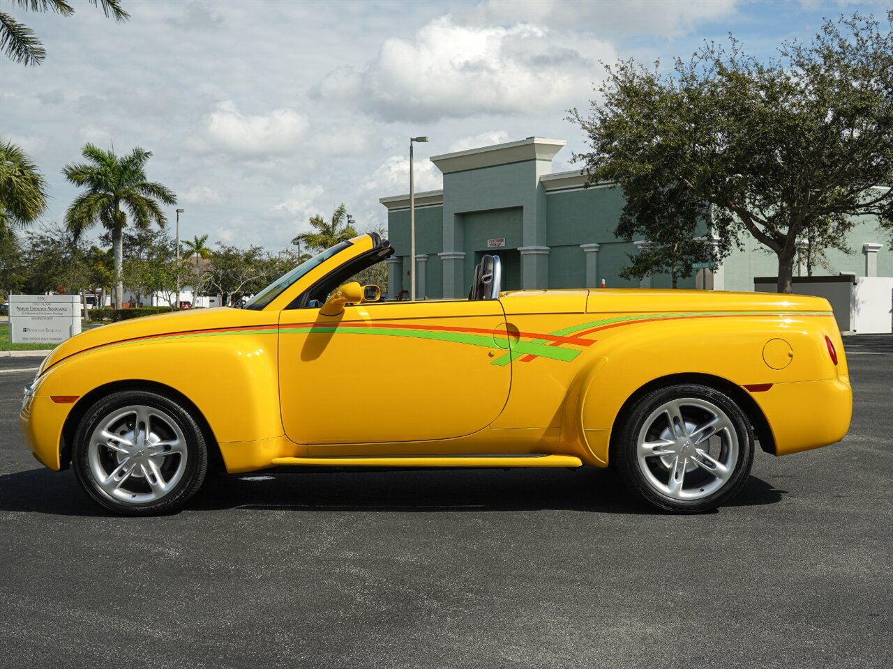 2003 Chevrolet SSR LS   - Photo 7 - Bonita Springs, FL 34134