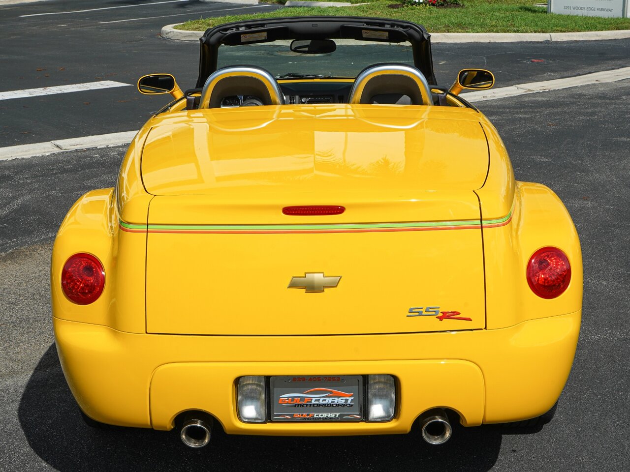 2003 Chevrolet SSR LS   - Photo 14 - Bonita Springs, FL 34134