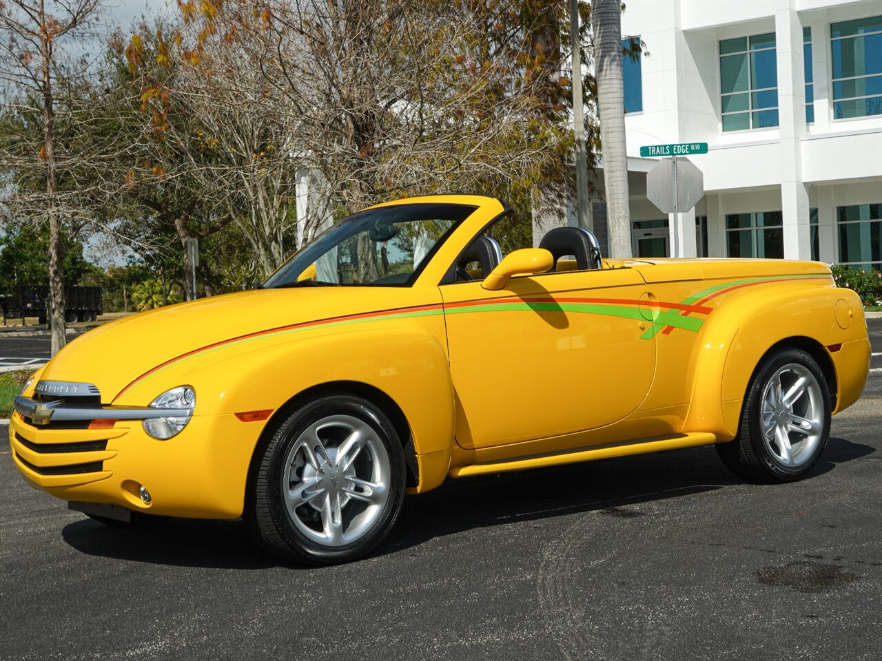 2003 Chevrolet SSR LS   - Photo 21 - Bonita Springs, FL 34134