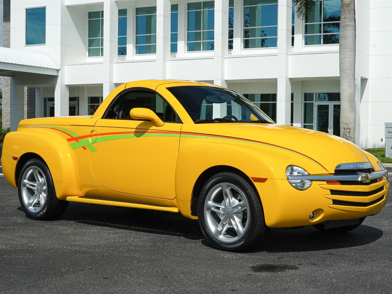 2003 Chevrolet SSR LS   - Photo 33 - Bonita Springs, FL 34134