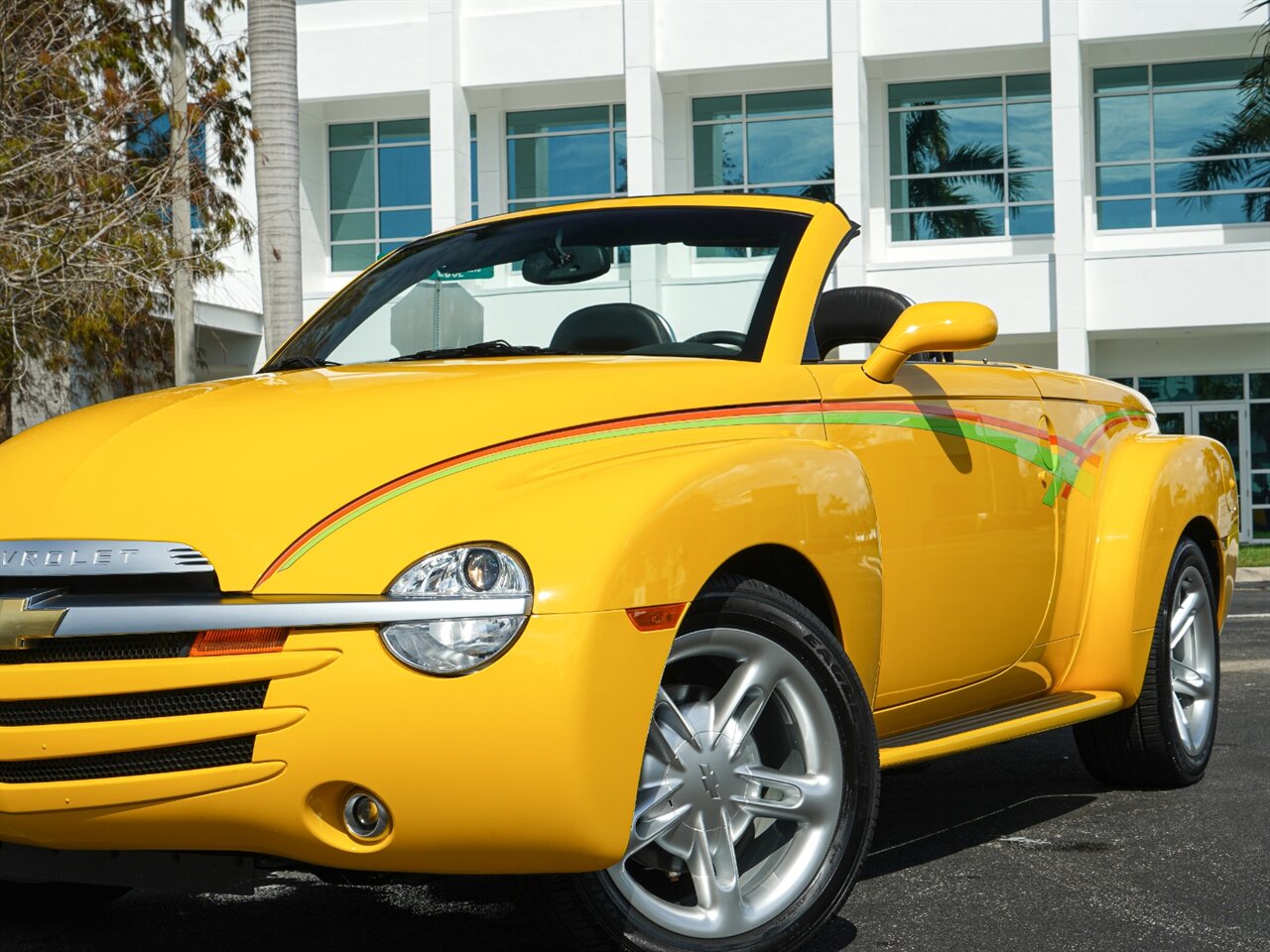 2003 Chevrolet SSR LS   - Photo 25 - Bonita Springs, FL 34134