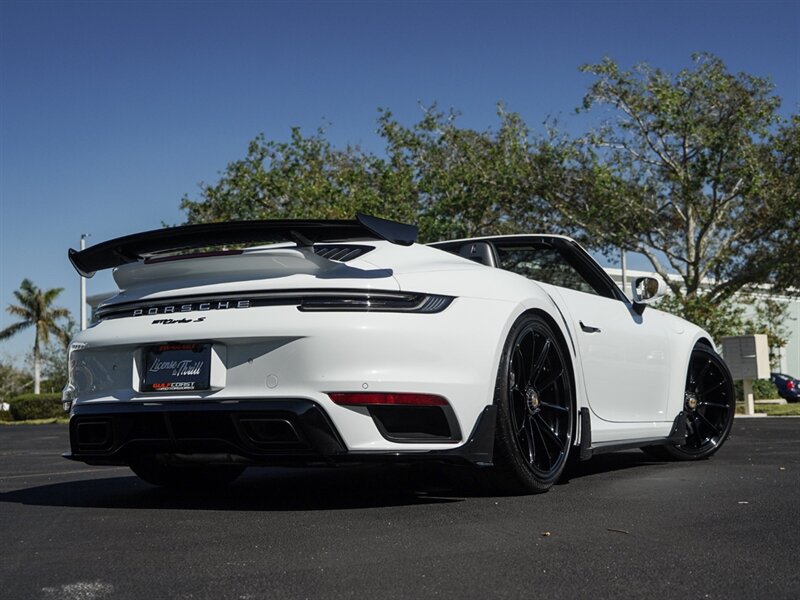 2022 Porsche 911 Turbo S Cabriolet   - Photo 60 - Bonita Springs, FL 34134