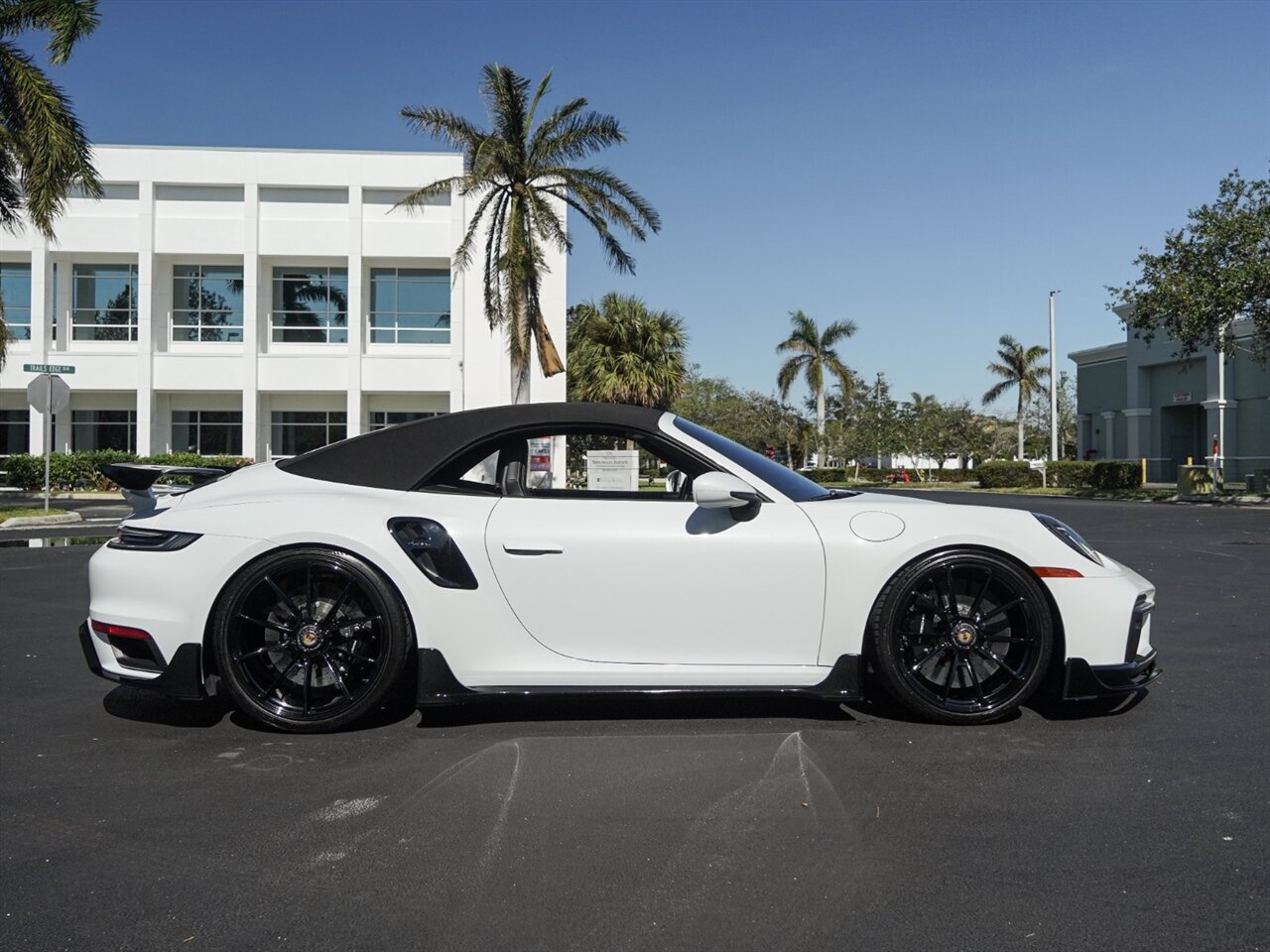 2022 Porsche 911 Turbo S Cabriolet   - Photo 75 - Bonita Springs, FL 34134