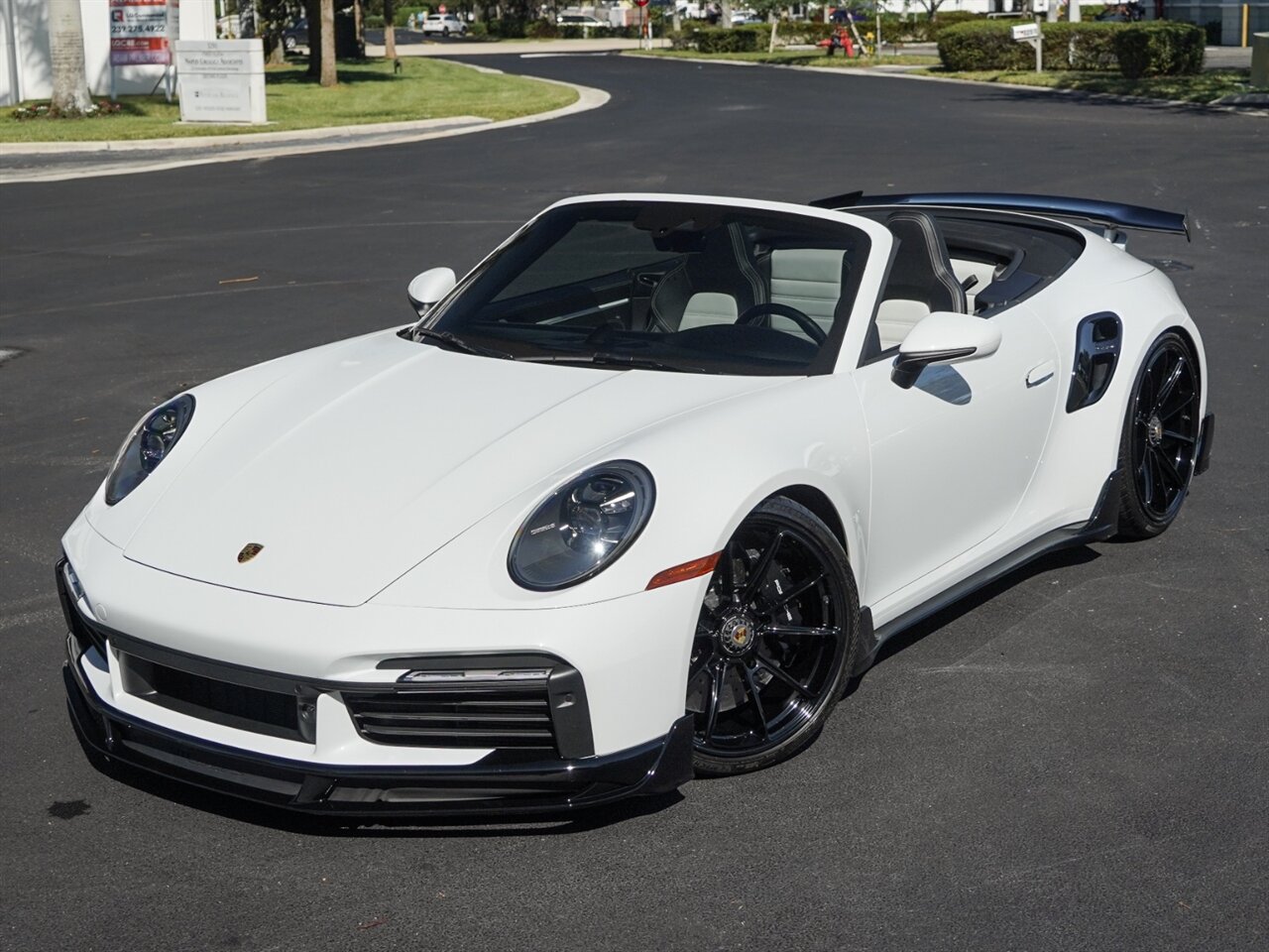 2022 Porsche 911 Turbo S Cabriolet   - Photo 8 - Bonita Springs, FL 34134