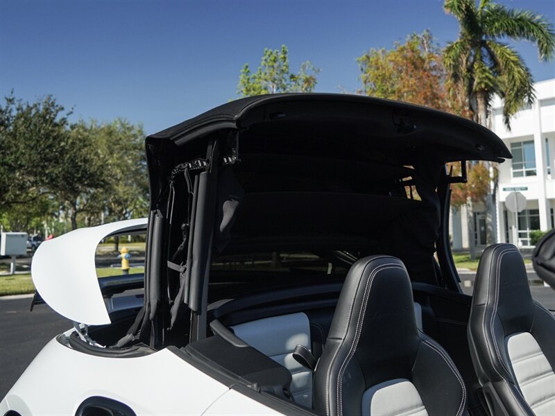 2022 Porsche 911 Turbo S Cabriolet   - Photo 73 - Bonita Springs, FL 34134