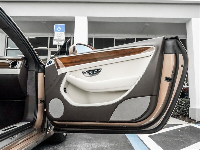 2021 Bentley Continental GT V8   - Photo 26 - Bonita Springs, FL 34134