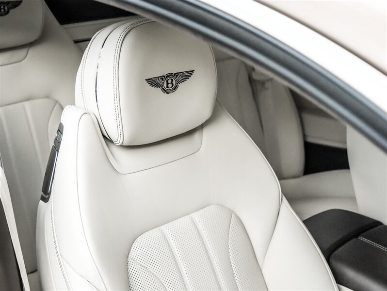 2021 Bentley Continental GT V8   - Photo 33 - Bonita Springs, FL 34134