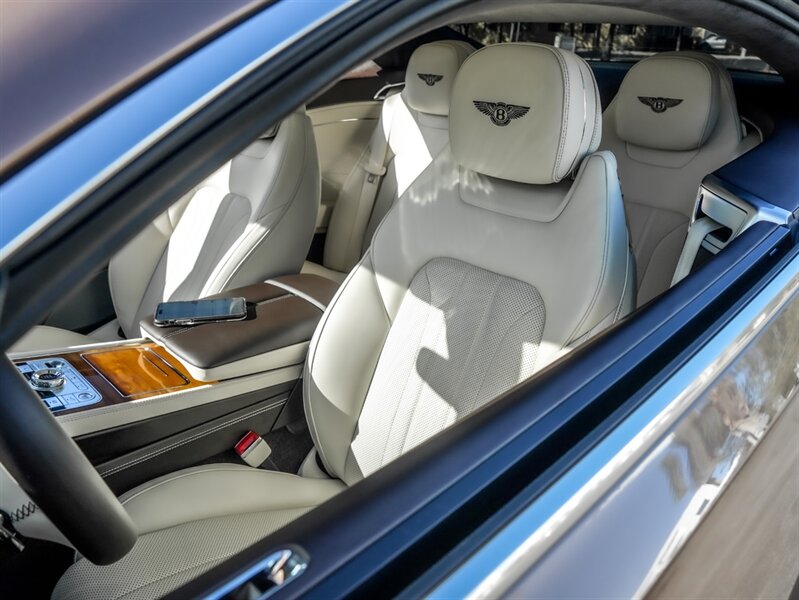 2021 Bentley Continental GT V8   - Photo 8 - Bonita Springs, FL 34134
