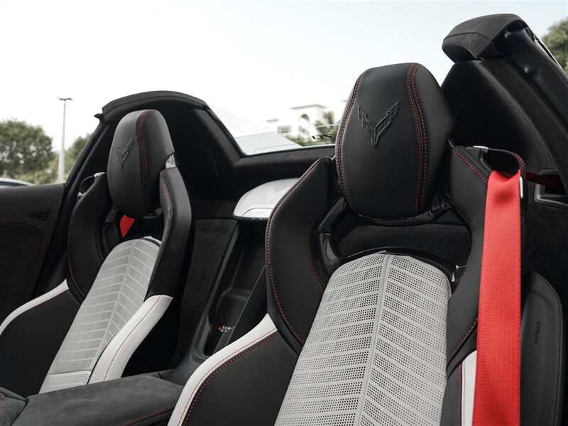 2023 Chevrolet Corvette Stingray 70th Anniversary - Photo 22 - Bonita Springs, FL 34134