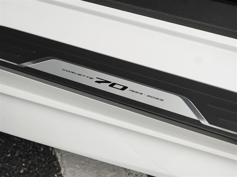 2023 Chevrolet Corvette Stingray 70th Anniversary - Photo 26 - Bonita Springs, FL 34134