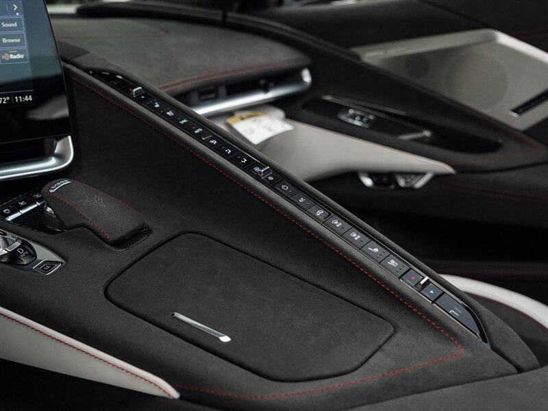 2023 Chevrolet Corvette Stingray 70th Anniversary - Photo 20 - Bonita Springs, FL 34134
