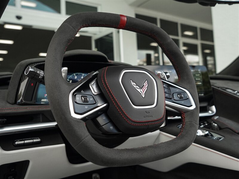 2023 Chevrolet Corvette Stingray 70th Anniversary - Photo 14 - Bonita Springs, FL 34134