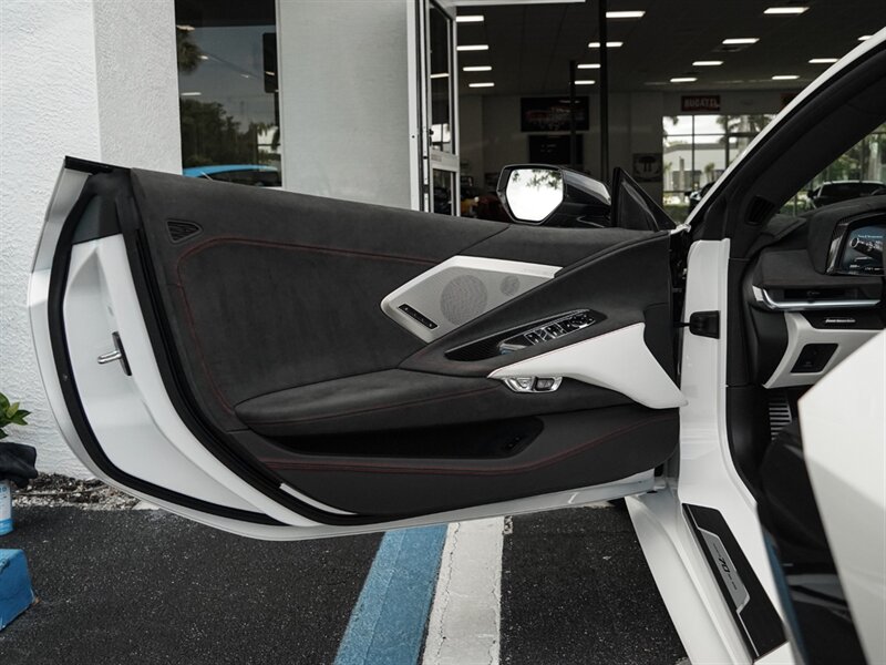 2023 Chevrolet Corvette Stingray 70th Anniversary - Photo 23 - Bonita Springs, FL 34134