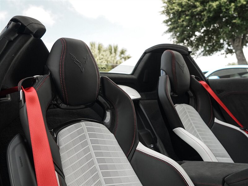 2023 Chevrolet Corvette Stingray 70th Anniversary - Photo 32 - Bonita Springs, FL 34134