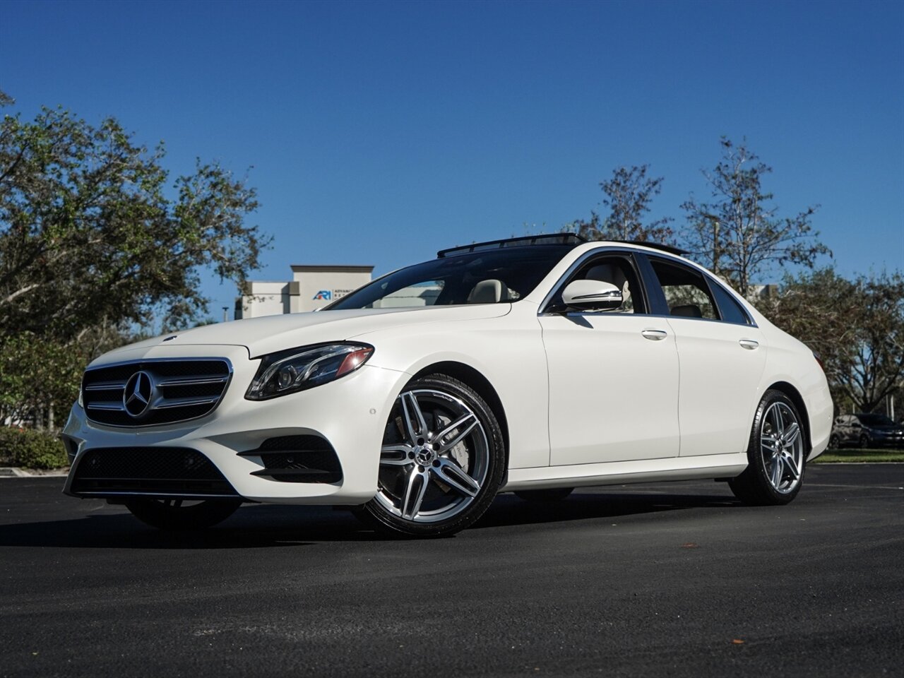 2019 Mercedes-Benz E 300   - Photo 11 - Bonita Springs, FL 34134