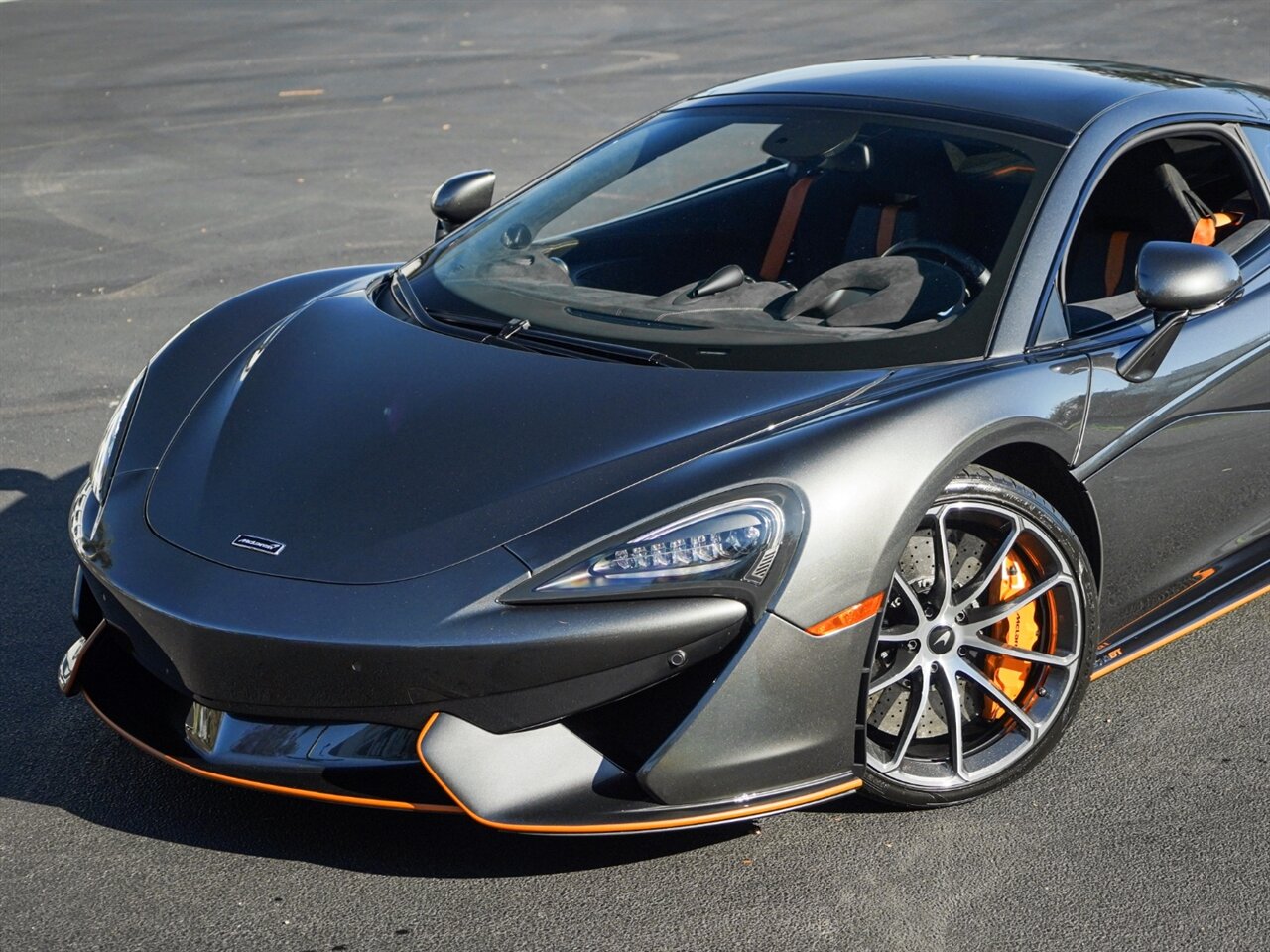 2019 McLaren 570GT   - Photo 10 - Bonita Springs, FL 34134