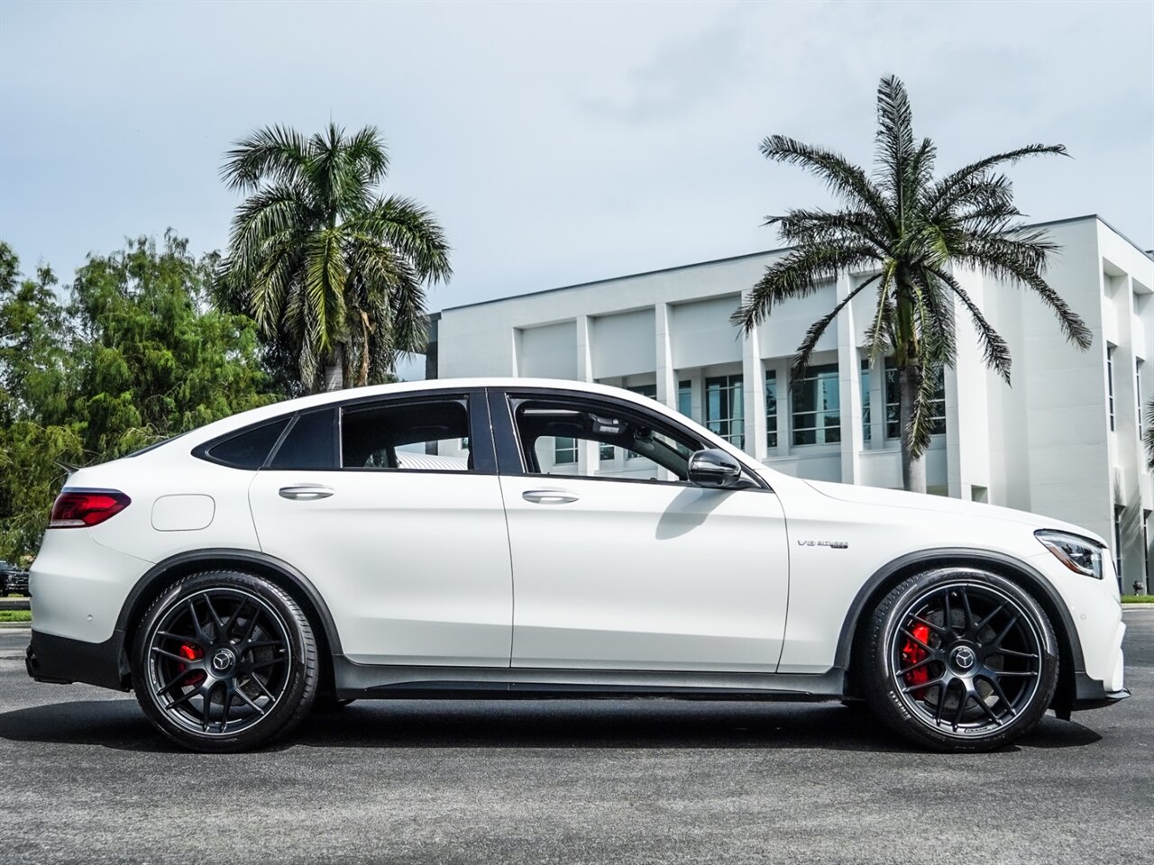 2021 Mercedes-Benz GLC AMG GLC 63 S   - Photo 51 - Bonita Springs, FL 34134