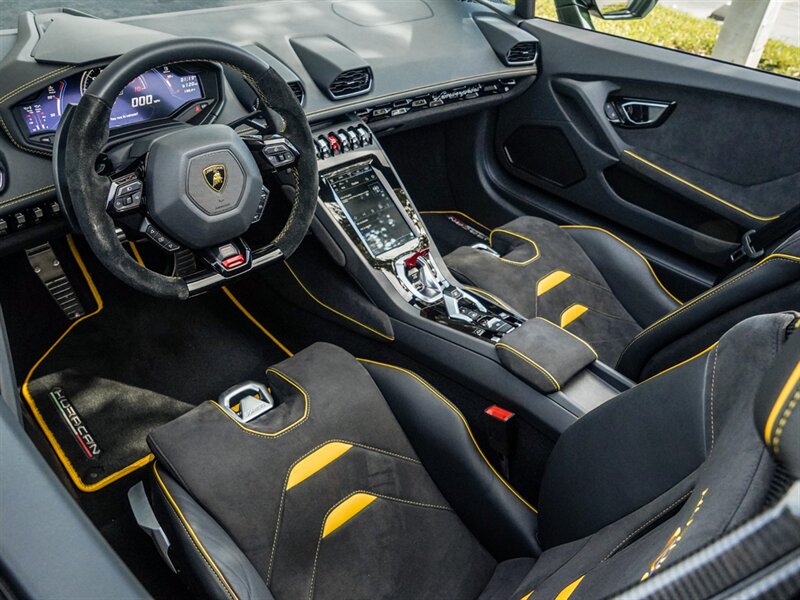 2021 Lamborghini Huracan LP 610-4 EVO Spyder   - Photo 2 - Bonita Springs, FL 34134