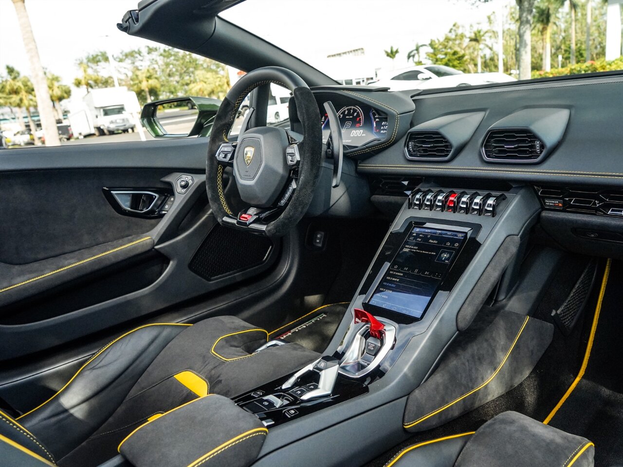 2021 Lamborghini Huracan LP 610-4 EVO Spyder   - Photo 23 - Bonita Springs, FL 34134