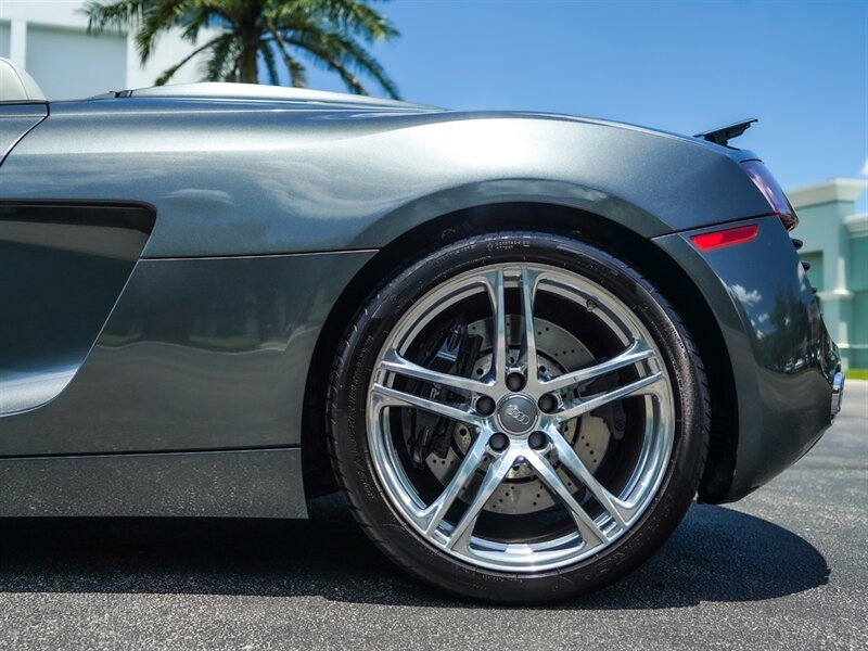 2011 Audi R8 4.2 quattro Spyder   - Photo 32 - Bonita Springs, FL 34134