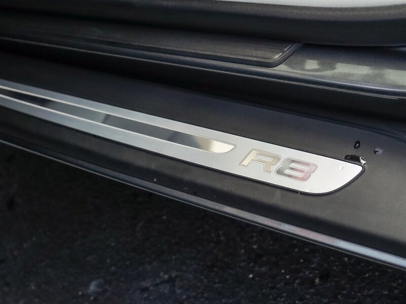 2011 Audi R8 4.2 quattro Spyder   - Photo 21 - Bonita Springs, FL 34134