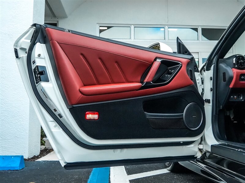 2018 Nissan GT-R Premium   - Photo 23 - Bonita Springs, FL 34134