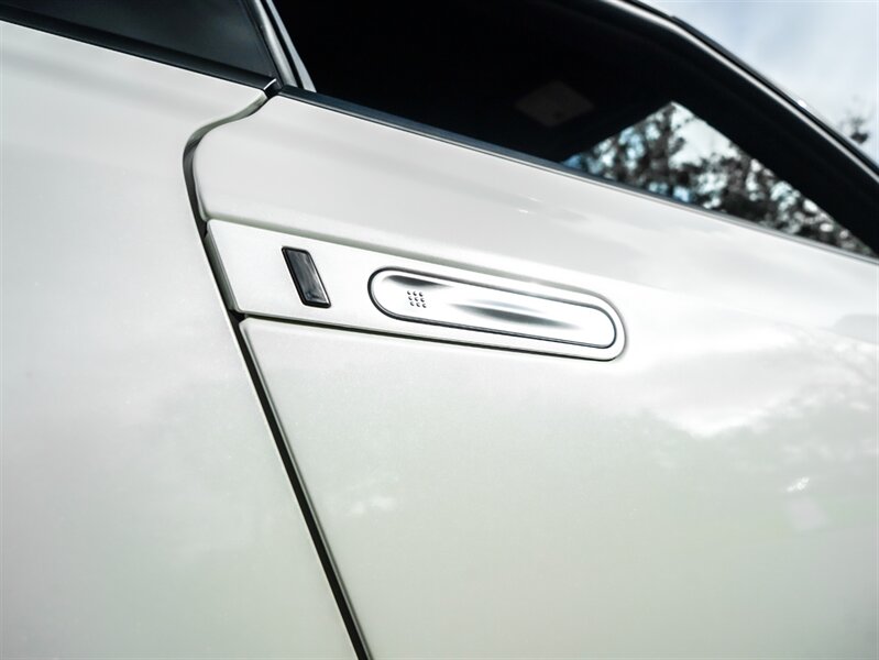 2018 Nissan GT-R Premium   - Photo 52 - Bonita Springs, FL 34134
