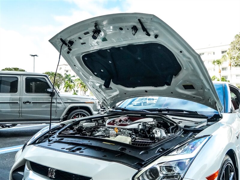 2018 Nissan GT-R Premium   - Photo 37 - Bonita Springs, FL 34134