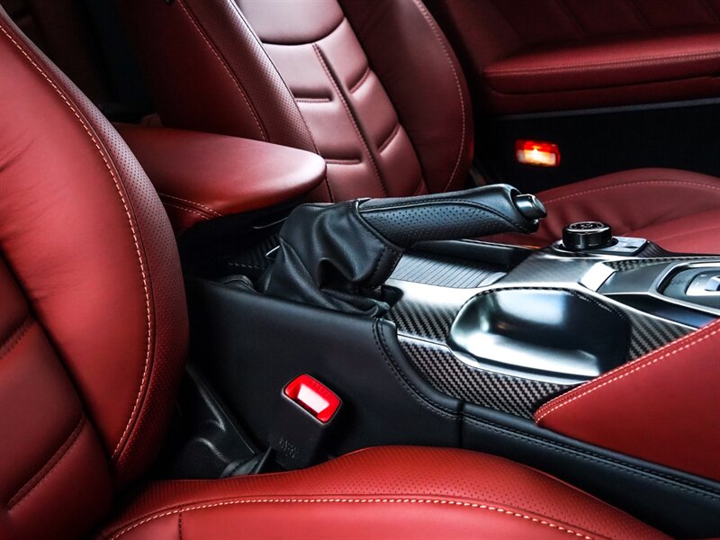 2018 Nissan GT-R Premium   - Photo 28 - Bonita Springs, FL 34134