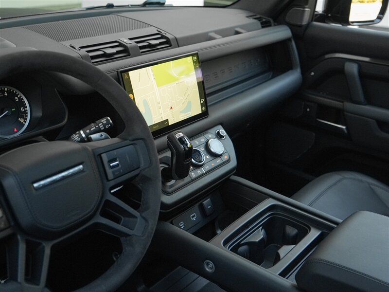 2023 Land Rover Defender 110 V8 Carpathian Edition - Photo 16 - Bonita Springs, FL 34134