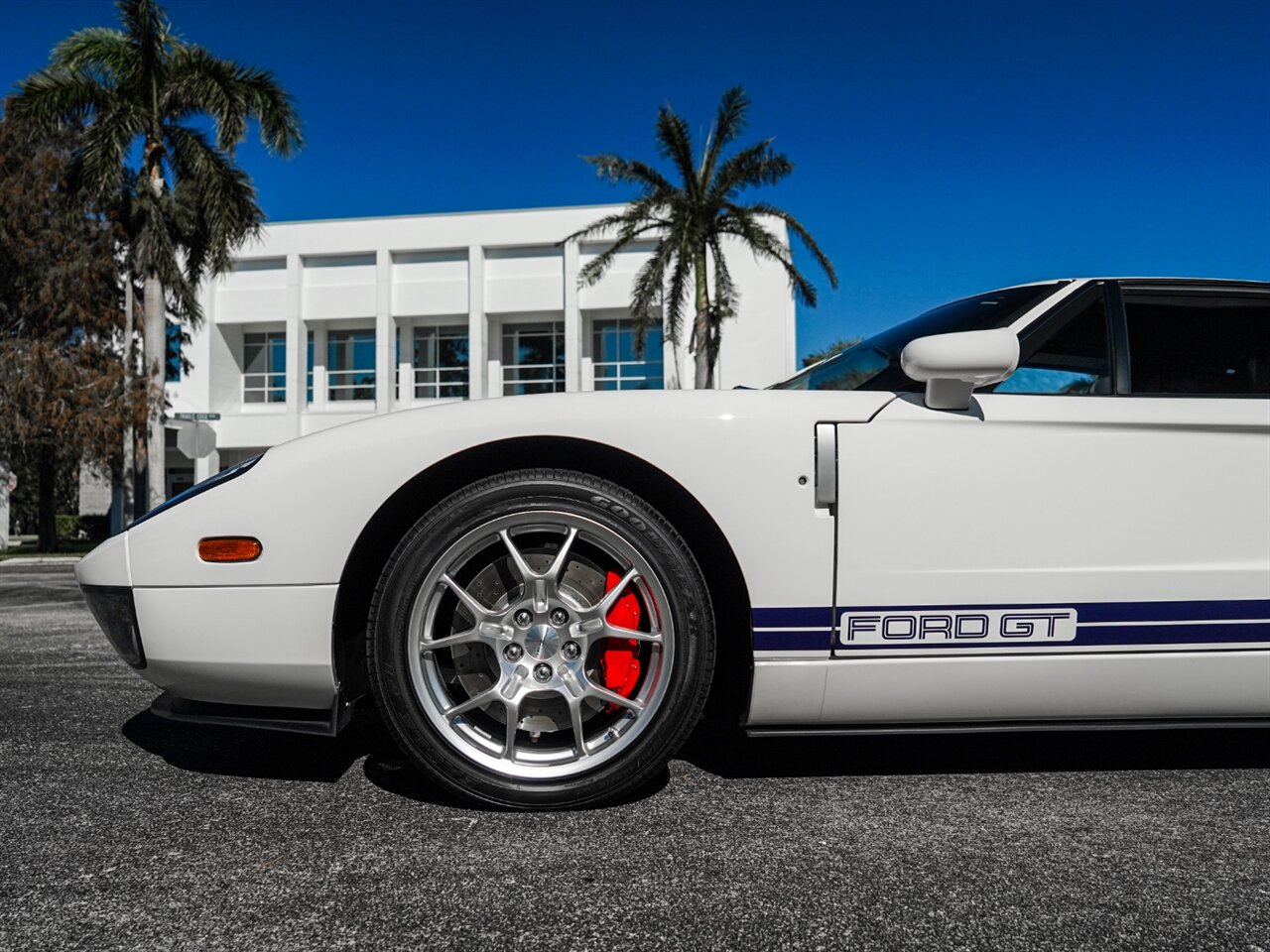 2005 Ford GT   - Photo 46 - Bonita Springs, FL 34134