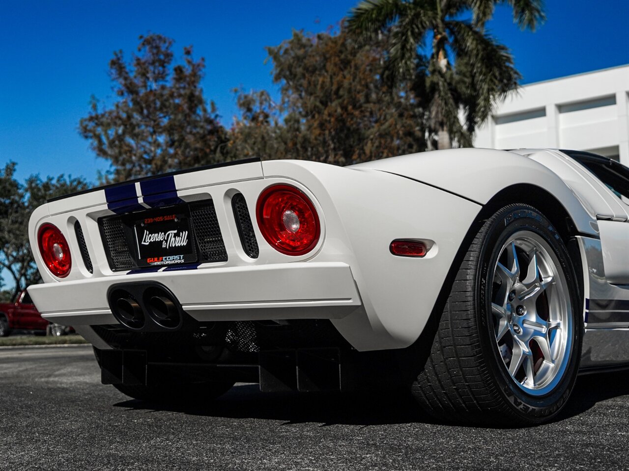 2005 Ford GT   - Photo 68 - Bonita Springs, FL 34134