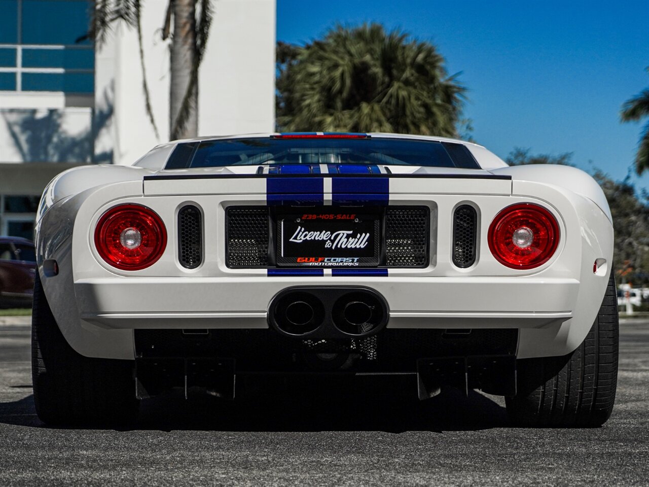 2005 Ford GT   - Photo 61 - Bonita Springs, FL 34134