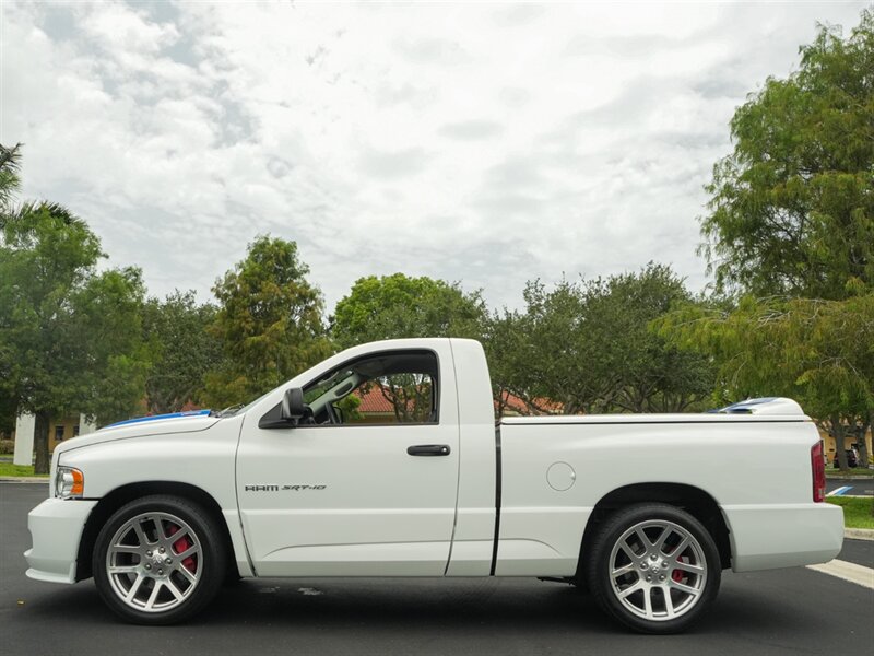 2005 Dodge Ram 1500 SRT-10 2dr Regular Cab   - Photo 39 - Bonita Springs, FL 34134