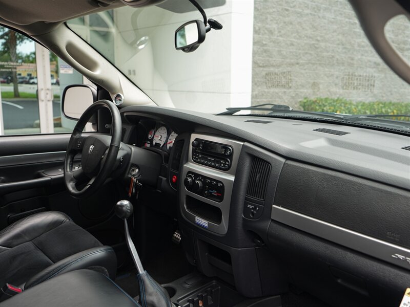 2005 Dodge Ram 1500 SRT-10 2dr Regular Cab   - Photo 27 - Bonita Springs, FL 34134
