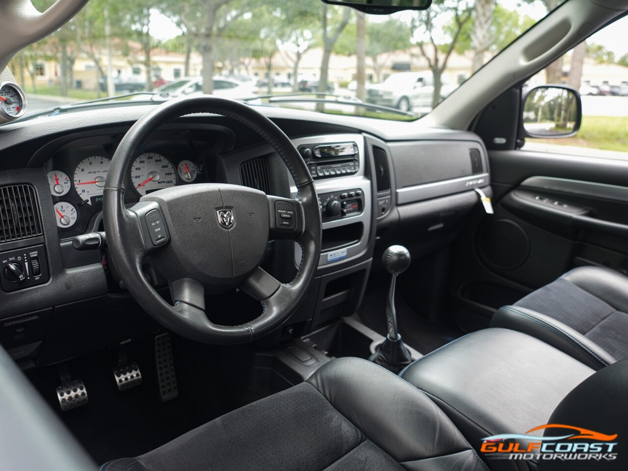 2005 Dodge Ram photo 2