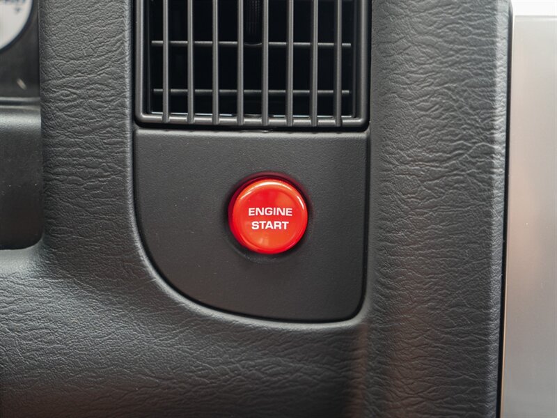 2005 Dodge Ram 1500 SRT-10 2dr Regular Cab   - Photo 18 - Bonita Springs, FL 34134