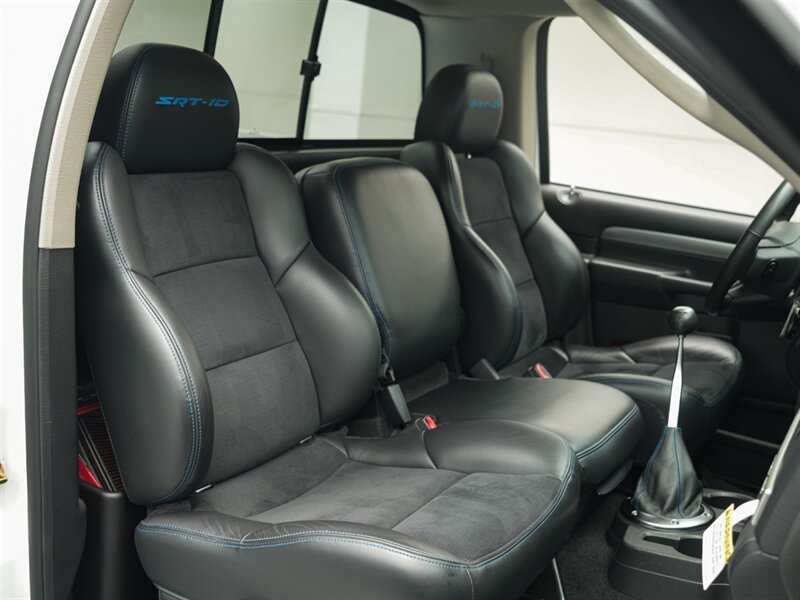 2005 Dodge Ram 1500 SRT-10 2dr Regular Cab   - Photo 29 - Bonita Springs, FL 34134