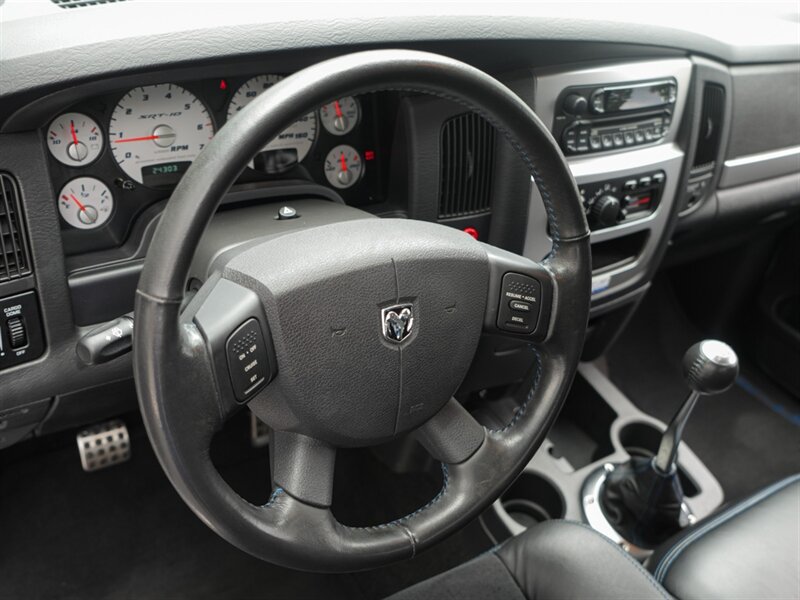 2005 Dodge Ram 1500 SRT-10 2dr Regular Cab   - Photo 28 - Bonita Springs, FL 34134